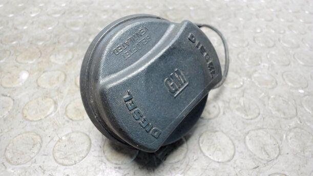 Foto: TANKVERSCHLUSS eines Opel Meriva 1.3 CDTI DPF