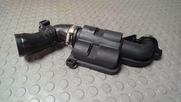 Foto: RESONANZKÖRPER/ ANSAUGGERÄUSCHDÄMPFER eines Ford Fiesta 1.4 TDCI