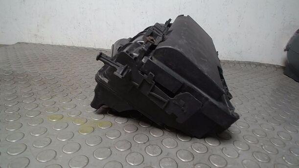 Foto: LUFTFILTERKASTEN eines Ford Fiesta 1.4 TDCI
