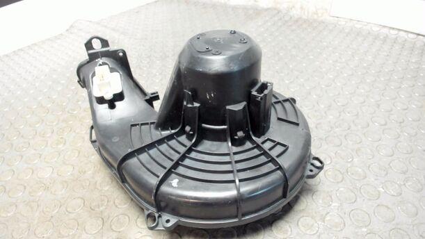 Foto: HEIZUNGSGEBLÄSE eines Opel Meriva 1.3 CDTI DPF