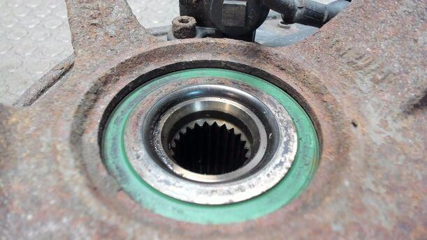 Foto: ACHSSCHENKEL VORNE LINKS eines Opel Meriva 1.3 CDTI DPF