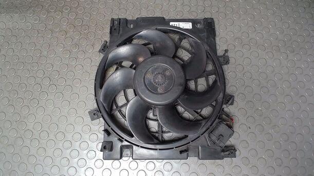 Foto: ELEKTROLÜFTER eines Opel Astra 1.7 CDTI Caravan DPF