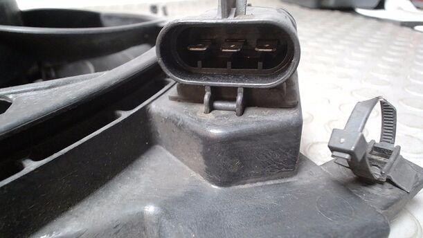 Foto: ELEKTROLÜFTER eines Opel Astra 1.7 CDTI Caravan DPF