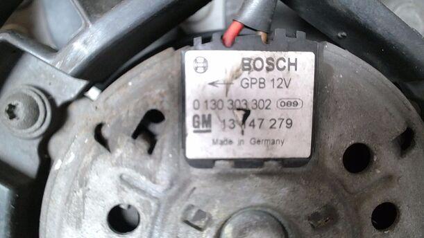 Foto: ELEKTROLÜFTER eines Opel Astra 1.7 CDTI Caravan DPF
