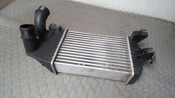 Foto: LADELUFTKÜHLER eines Opel Astra 1.7 CDTI Caravan DPF