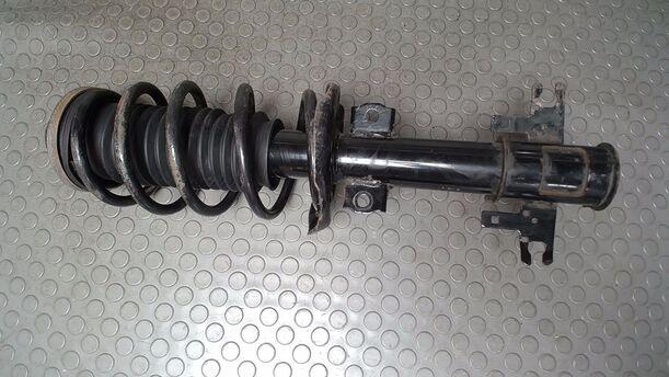 Foto: FEDERBEIN VORN LINKS eines Opel Astra 1.7 CDTI Caravan DPF