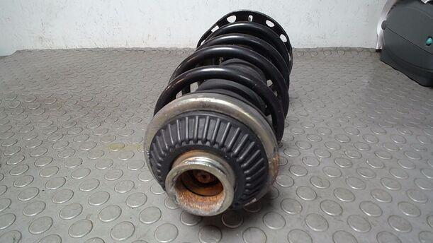 Foto: FEDERBEIN VORN LINKS eines Opel Astra 1.7 CDTI Caravan DPF