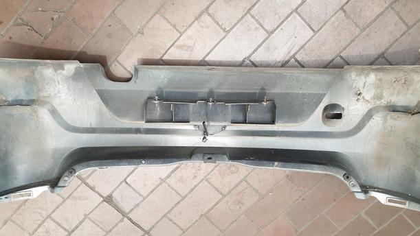 Foto: STOSSFÄNGER / STOßSTANGE HINTEN eines Dacia Sandero 1.2 16V LPG