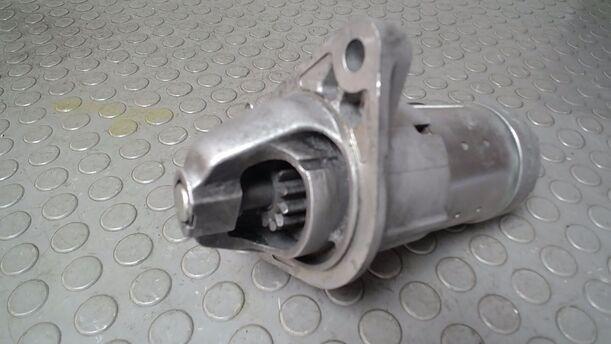 Foto: ANLASSER eines Opel Astra 1.7 CDTI Caravan DPF