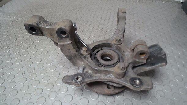 Foto: ACHSSCHENKEL VORN RECHTS eines Opel Astra 1.7 CDTI Caravan DPF