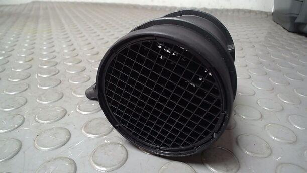 Foto: LUFTMASSENMESSER ( BOSCH ) eines Opel Astra 1.7 CDTI Caravan DPF