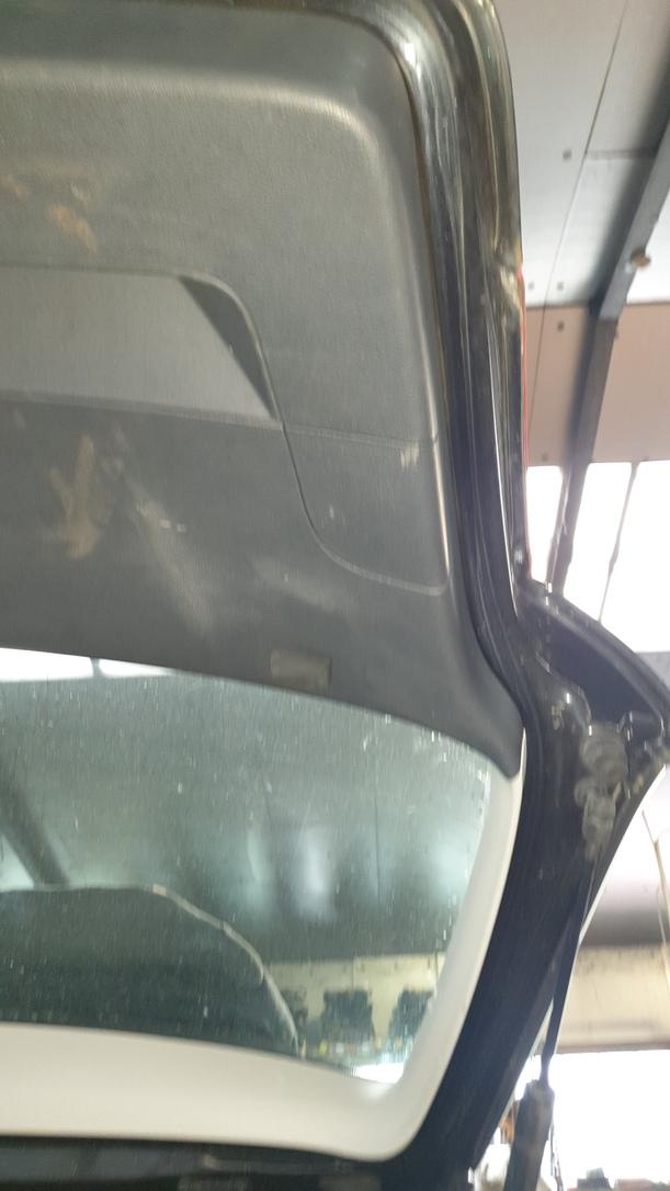 Foto: HECKKLAPPE/ HECKDECKEL ( LIMOUSINE ) eines VW Golf 1.6 FSI