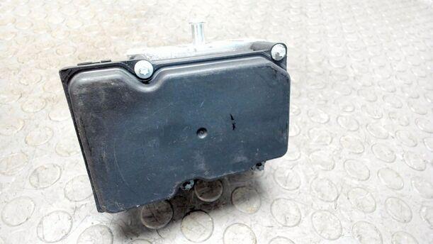 Foto: HAUPTBREMSAGGREGAT ABS eines Dacia Sandero 1.2 16V LPG