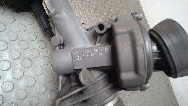 Foto: LENKGETRIEBE ELEKTRISCH eines VW Golf 1.6 FSI