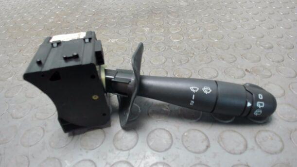 Foto: SCHEIBENWISCHERSCHALTER eines Dacia Sandero 1.2 16V LPG