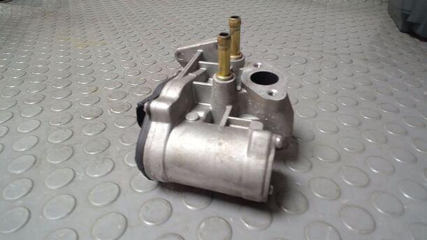 Foto: ABGASRÜCKFÜHRUNGSVENTIL/ AGR VENTIL ( METZGER ) eines VW Golf 1.6 FSI