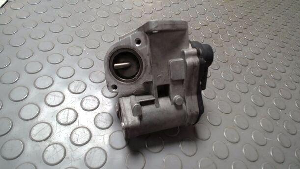 Foto: ABGASRÜCKFÜHRUNGSVENTIL/ AGR VENTIL ( METZGER ) eines VW Golf 1.6 FSI