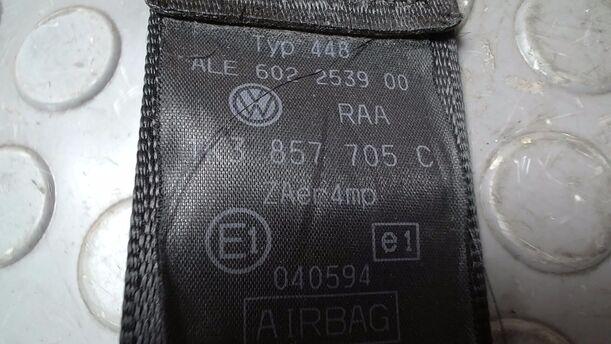 Foto: SICHERHEITSGURT VORN LINKS ( 2/3 TÜRER ) eines VW Golf 1.6 FSI
