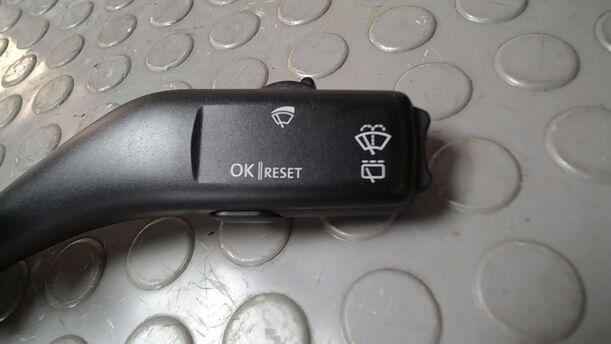 Foto: SCHEIBENWISCHERSCHALTER eines VW Golf 1.6 FSI