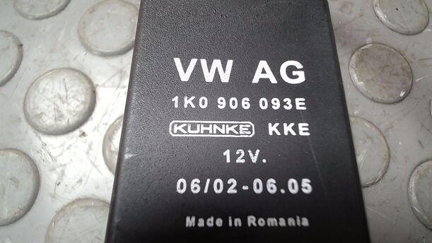 Foto: STEUERGERÄT KRAFTSTOFFPUMPE/ KRAFTSTOFFMODUL eines VW Golf 1.6 FSI