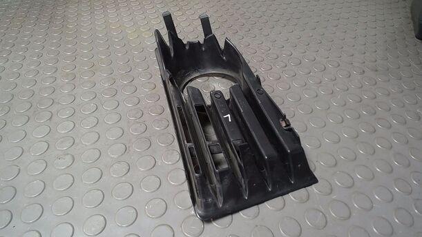 Foto: BLENDE NEBELSCHEINWERFER LINKS eines VW Golf 1.6 FSI