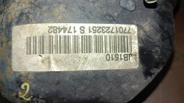 Foto: SCHALRGETRIEBE 5-GANG eines Renault Clio 1.4 16V