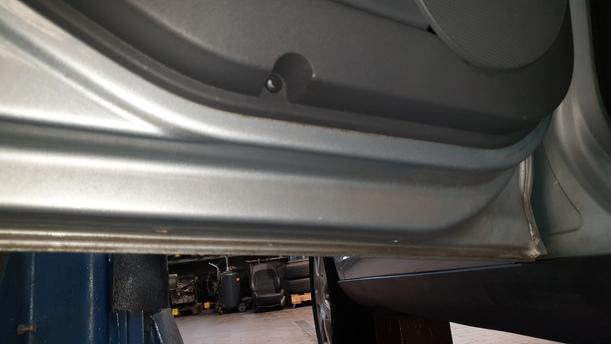 Foto: TÜR HINTEN LINKS eines Seat Altea 1.6