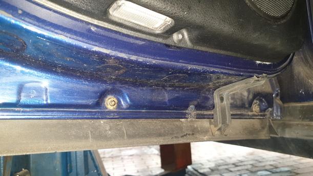 Foto: TÜR HINTEN LINKS ( VARIANT ) eines VW Passat Variant 1.9 TDI