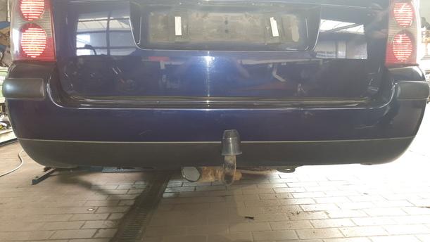 Foto: STOSSFÄNGER/ STOßSTANGE HINTEN ( VARIANT ) eines VW Passat Variant 1.9 TDI