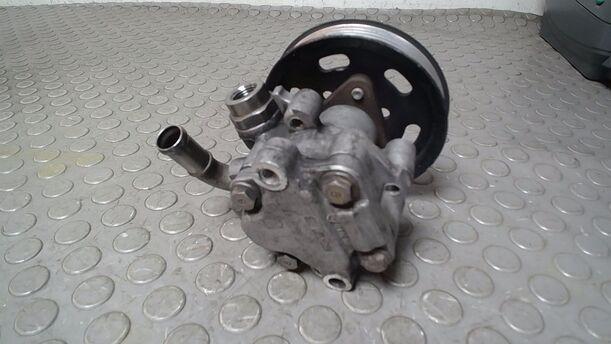 Foto: PUMPE SERVOLENKUNG/ SERVOPUMPE eines VW Passat Variant 1.9 TDI