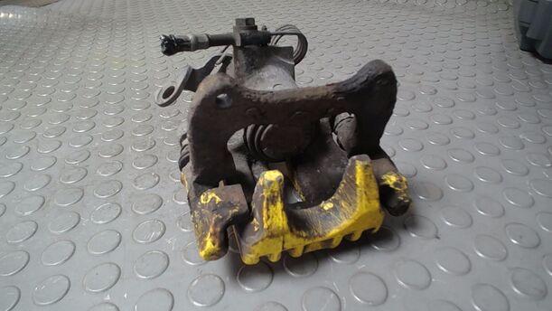 Foto: BREMSSATTEL HINTEN RECHTS ( LUCAS ) eines VW Passat Variant 1.9 TDI