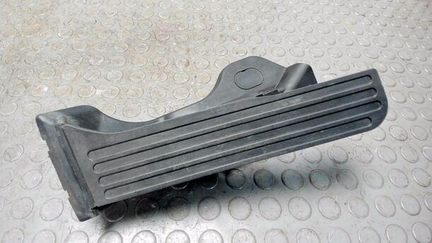 Foto: GASPEDAL ( SCHALTGETRIEBE ) eines Seat Altea 1.6