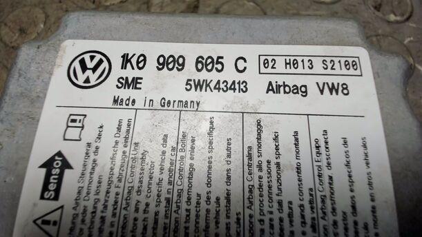 Foto: AIRBAGSTEUERGERÄT eines Seat Altea 1.6