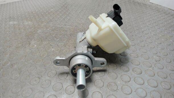 Foto: HAUPTBREMSZYLINDER eines Seat Altea 1.6