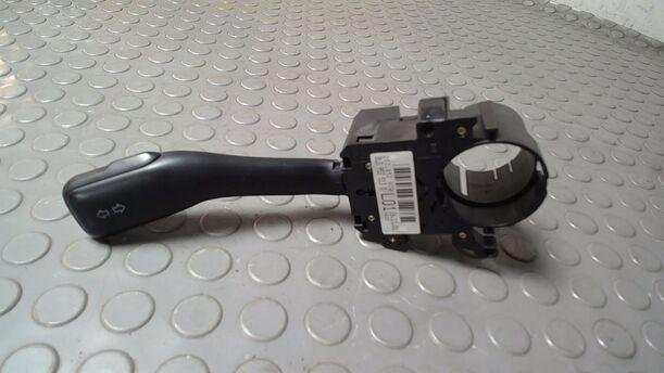 Foto: BLINKSCHALTER/ KOMBISCHALTER eines VW Passat Variant 1.9 TDI GL