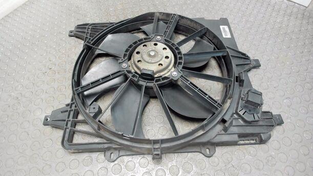 Foto: ELEKTROLÜFTER eines Renault Clio 1.4 16V GL