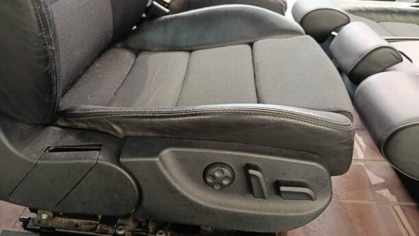 Foto: SITZGARNITUR / INNENAUSSTATTUNG ( S LINE ) eines Audi A6 2.7 TDI tiptronic quattro GL