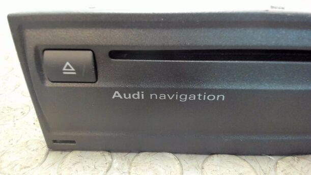 Foto: NAVIGATIONSEINHEIT eines Audi A6 2.7 TDI tiptronic quattro GL