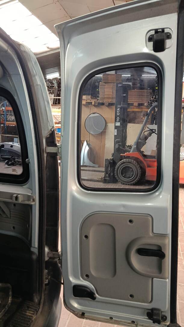 Foto: HECKTÜR RECHTS eines Renault Kangoo 1.2 16V GL
