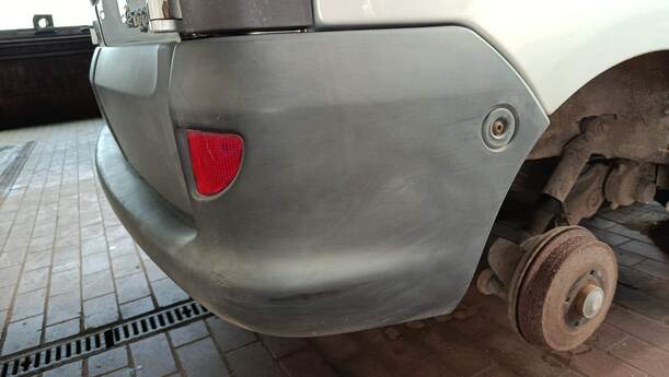 Foto: STOSSFÄNGER/ STOßSTANGE HINTEN eines Renault Kangoo 1.2 16V GL