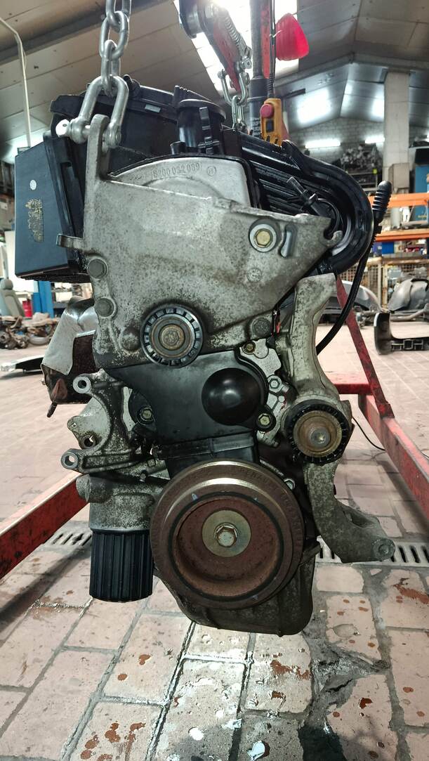 Foto: MOTOR D4F712 eines Renault Kangoo 1.2 16V GL
