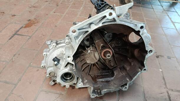 Foto: SCHALTGETRIEBE 6 GANG ( QTR ) eines Seat Ibiza SC 1.0 Eco TSI S&S GL