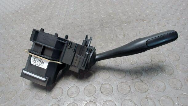 Foto: BLINKSCHALTER / KOMBISCHALTER eines Audi A6 2.7 TDI tiptronic quattro GL