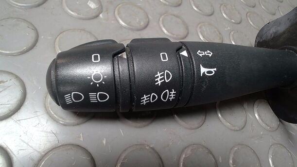 Foto: BLINKSCHALTER/ KOMBISCHALTER eines Renault Kangoo 1.2 16V GL