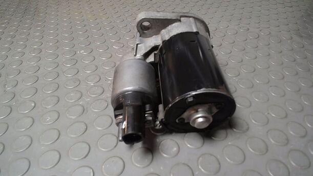 Foto: ANLASSER ( SCHALTGETRIEBE ) eines Seat Altea 1.6 GL