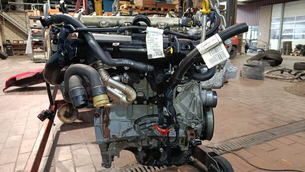 Foto: MOTOR Z13DT eines Opel Tigra Twin Top 1.3 CDTI