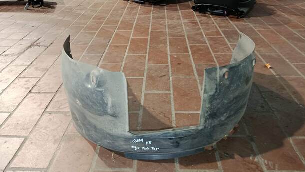 Foto: RADHAUSSCHALE / INNENRADHAUS VORN LINKS eines Opel Tigra Twin Top 1.3 CDTI