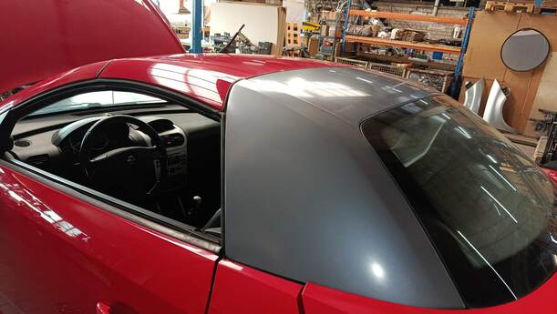 Foto: VERDECK/ HARDTOP eines Opel Tigra Twin Top 1.3 CDTI