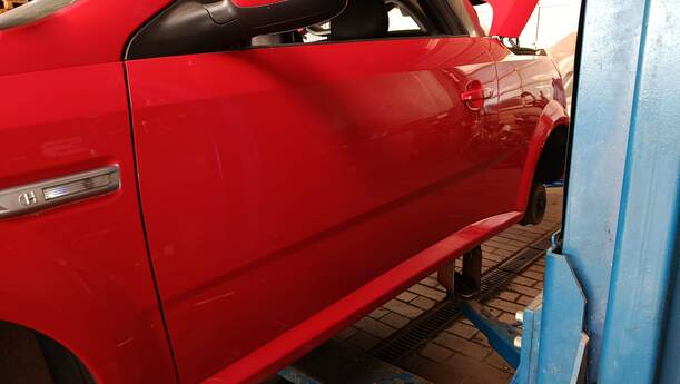Foto: TÜR LINKS eines Opel Tigra Twin Top 1.3 CDTI