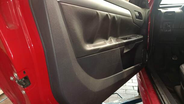 Foto: TÜR LINKS eines Opel Tigra Twin Top 1.3 CDTI